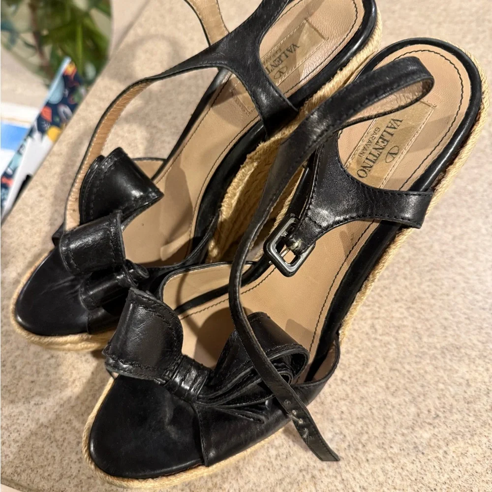 Valentino Garavani Black Espadrille Wedges - Picture 1 of 9
